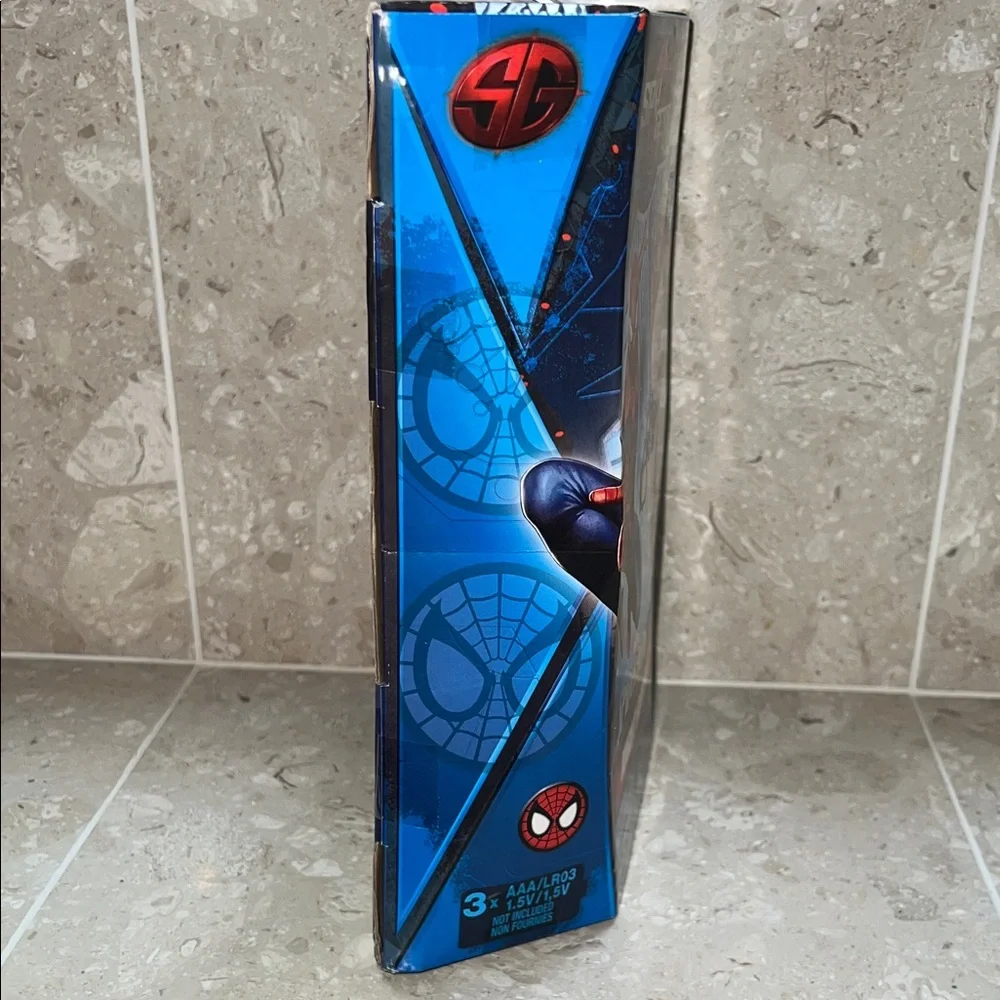 Spiderman Night Goggles with Blue and Red Design - Picture 5 of 6